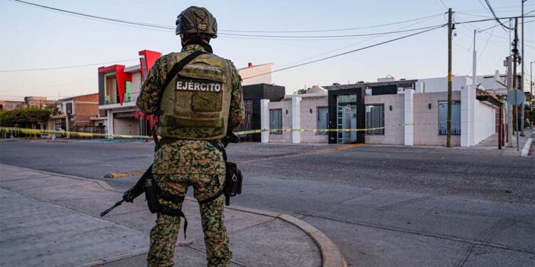 Detienen a 11 presuntos integrantes de “La Mayiza” tras agresión a oficiales en Navolato, Sinaloa