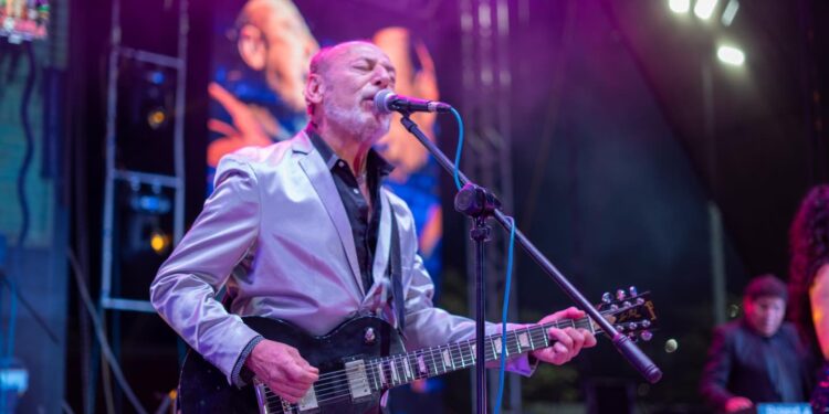 Los Terrícolas, Los Teen Tops y Los Pasteles Verdes en la CDMX: una noche para los que aún creen en el amor