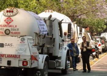 Amenazan gaseros con paro nacional