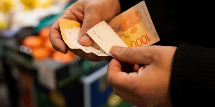 Gobierno argentino intervendrá en el mercado de cambios para contener el dólar