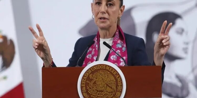 Sheinbaum responde a Trump tras video racista; «a mexicanos se nos respeta»