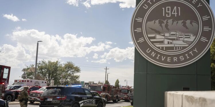 Buscan imputar al asesino de Charlie Kirk por homicidio agravado y obstrucción de justicia