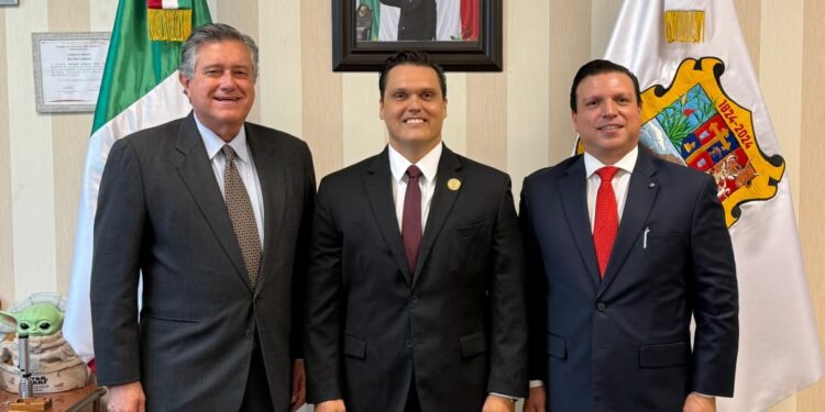 Congresistas texanos asisten a protesta del nuevo Poder Judicial de Tamaulipas