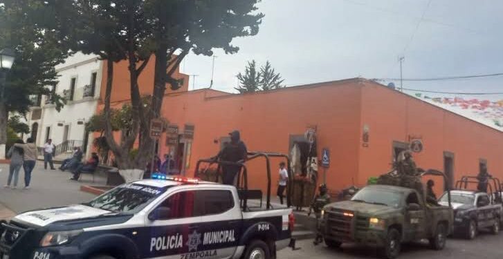 Inseguridad toca a funcionarios: balean en asalto a director municipal de Zempoala