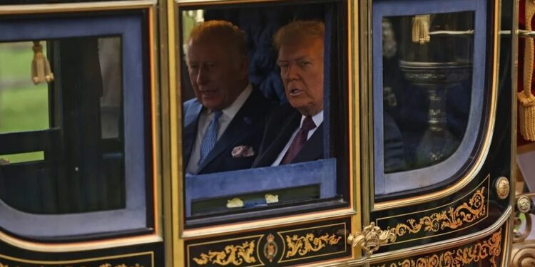 Visita de Trump a Reino Unido: Carlos III recibe en Windsor al presidente de EE.UU.