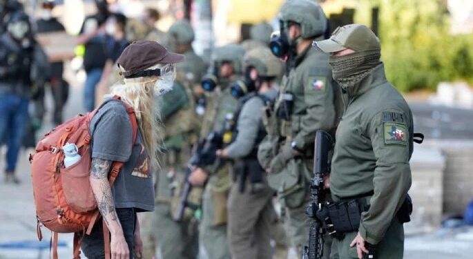 Trump autoriza el envío de tropas y el uso de la «fuerza total» en Portland