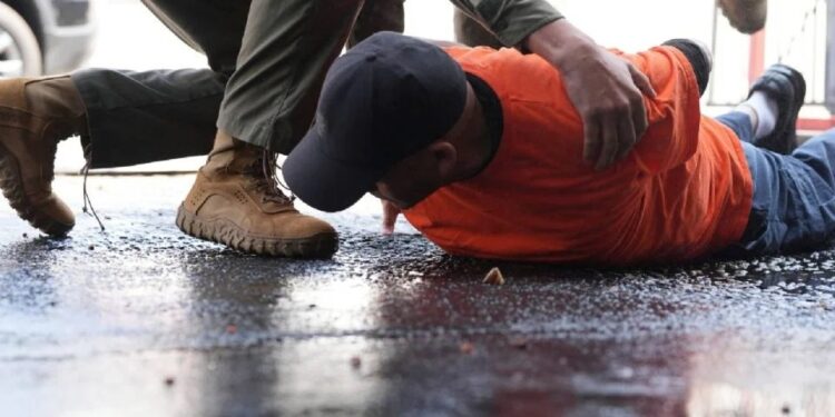 Corte Suprema de EU da luz verde a ICE para detenciones en Los Ángeles tras impugnación de Trump