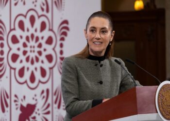 Sheinbaum llama a mexicanos en EU a celebrar fiestas patrias con precaución ante posibles redadas