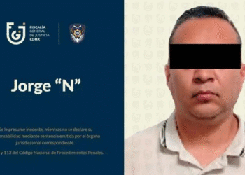 Detienen a taxista que cobró 9 mil pesos a adultos mayores en Coyoacán