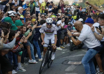 Pogacar arrasa Il Lombardia; Isaac del Toro destaca en el Top-5