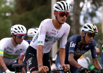 Isaac del Toro ya es el segundo máximo ganador del ciclismo mundial en 2025