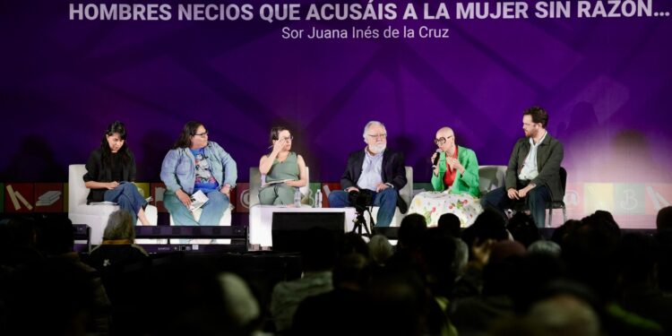 Más de 1.3 millones de asistentes disfrutaron la XXV Feria Internacional del Libro en el Zócalo de la Ciudad de México