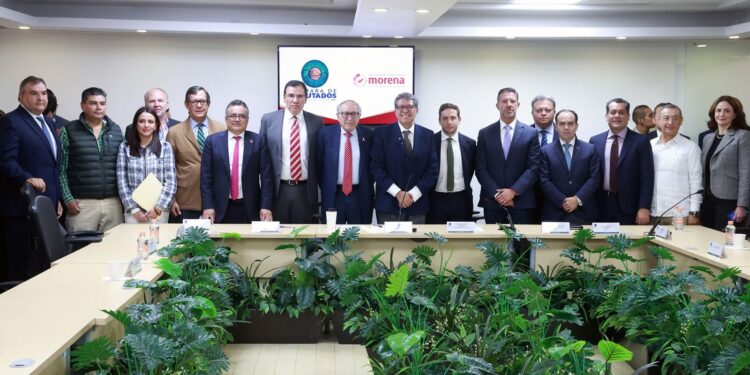 Coca-Cola México construye soluciones para impulsar hábitos más saludables con el gobierno de México