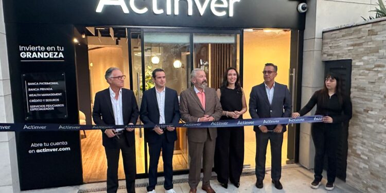 Actinver inaugura su nuevo Centro de Asesoría en Santa Catarina y refuerza su presencia en Monterrey