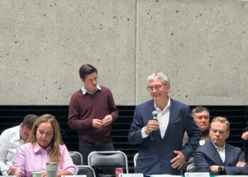 Mayor carga fiscal a cigarros y refrescos golpeará finanzas de comercios pequeños