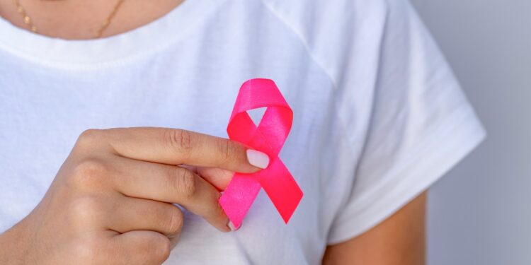 Presentan el Modelo de Atención Universal de Cáncer de Mama