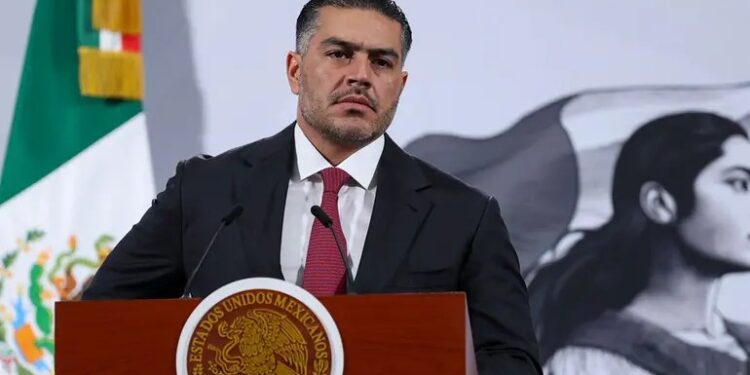 García Harfuch descarta vínculo de escoltas de alcalde de Uruapan con grupos criminales