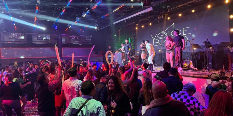 Mambo Café celebra 25 años de ritmo y tradición en la vida nocturna de la Ciudad de México en una noche de alegría y orquestas