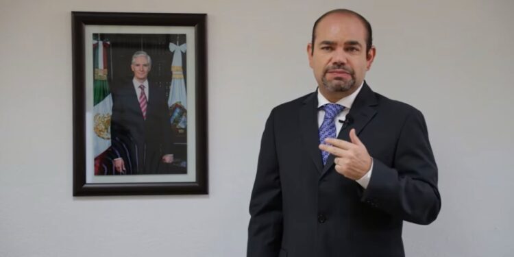 La SEP de Mario Delgado insiste en encubrir a funcionario acusado de corrupción, nepotismo y probable falsificación de documentos