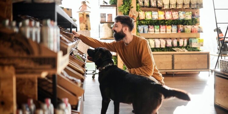 Sustainable Pet Food Foundation: dos encuestas muestran un aumento hacia dietas sostenibles para mascotas