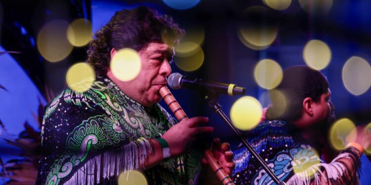 Askis en el Zócalo: así bailaron y cantaron 60 mil personas