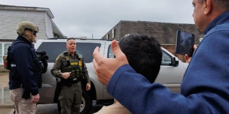 ICE acumuló 75 mil arrestos en los primeros nueve meses del segundo mandato de Trump