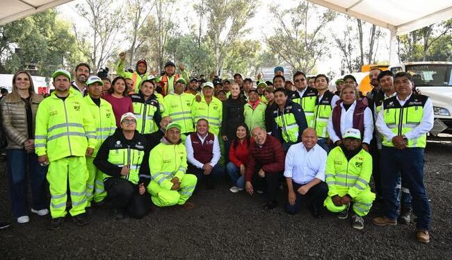 Plan Integral del Oriente del Estado de México: Presidenta cumple meta de entrega de trenes de pavimentación a 10 municipios del Edomex