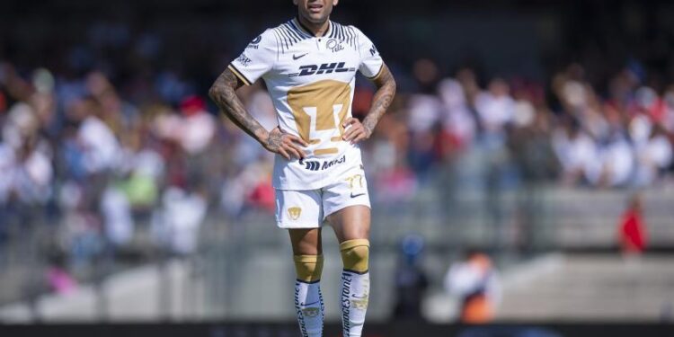 Dani Alves compra club portugués; desea volver a jugar tras 14 meses en la cárcel