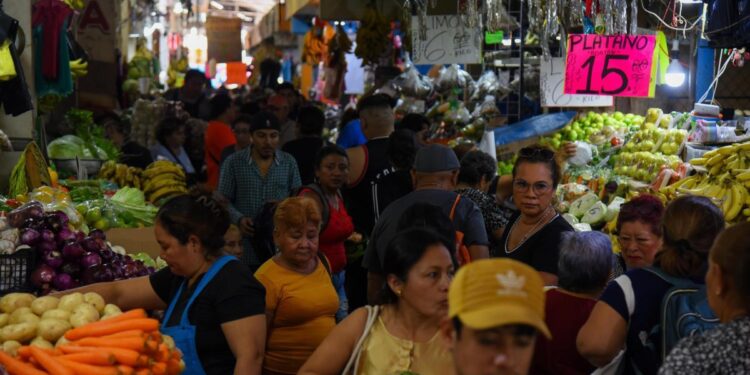 Inflación de México se desacelera; cerró diciembre en 3.69%
