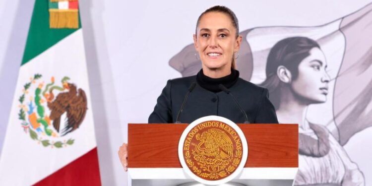 Entrega de 37 reos a EU no se pactó con Trump en llamada: Sheinbaum