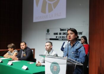 Realiza Alma Rosa de la Vega el encuentro “Honrar la paz: manos que construyen el futuro”