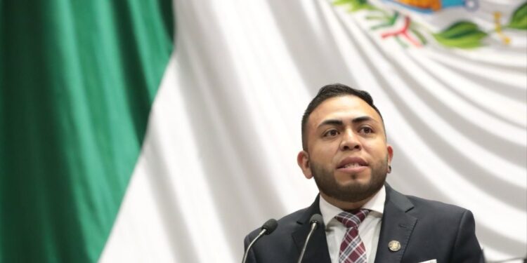 Busca iniciativa sancionar hasta con 5 años de prisión a quien ejerza violencia contra personas adultas mayores