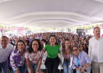 Con más de 4 mil asistentes en su megaclase con Canva, SEDECO acerca la tecnología a las mujeres emprendedoras 