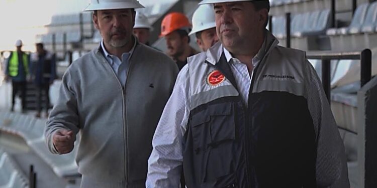 El Mundial también se construye: la mano de obra detrás del histórico Azteca