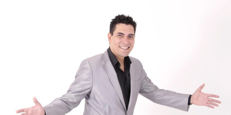 El espíritu de Héctor Lavoe regresa en clave sinfónica al auditorio nacional este 5 de abril