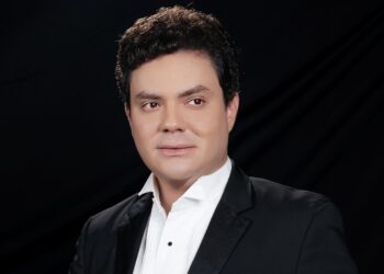 La voz que evoca a José José: Manuel José presenta concierto sinfónico en La Maraka