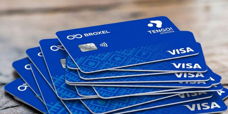 Entre fallas y contratos millonarios, aumenta desconfianza por sistema de tarjetas Broxel en Jalisco