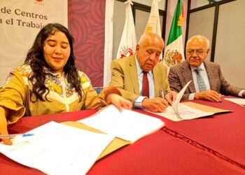 SEP e Injuve CDMX firman acuerdo para ampliar capacitación laboral a jóvenes