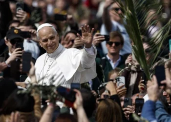 El papa León XIV será el portador de la cruz en su primer viacrucis de Viernes Santo en el Coliseo