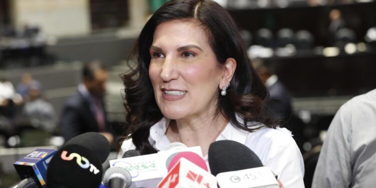 Respalda Kenia López Rabadán trabajo de Maru Campos para combatir a la delincuencia; lamenta que se haya ocultado información