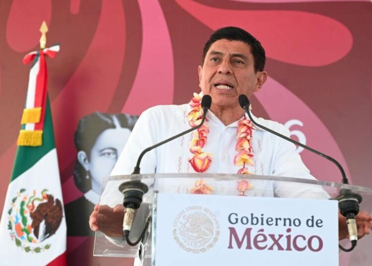 Condena gobernador de Oaxaca asesinato de sobrino del secretario de Gobierno