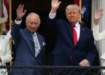 Donald Trump y Melania Trump reciben a Carlos III y Camila en la Casa Blanca