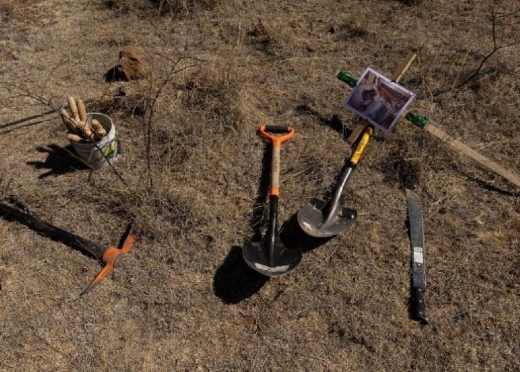 Colectivo de buscadoras encuentra más de 30 osamentas en presunto cementerio clandestino en Sonora