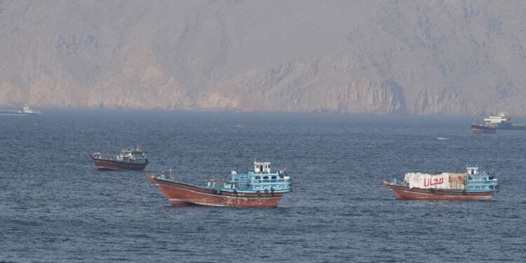 Estrecho de Ormuz: cruceros sin pasajeros logran salir del golfo Pérsico tras el cierre de la ruta