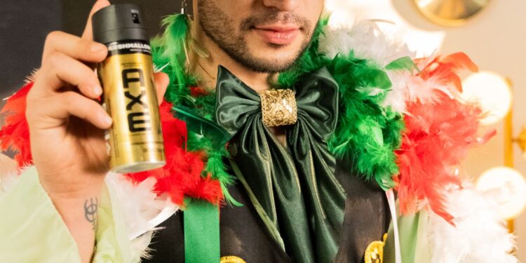 «Huele de lujo como te veas» con AXE
