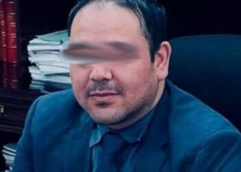 Vinculan a proceso a juez que otorgó red de amparos a Cabeza de Vaca