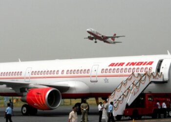 Aerolíneas de la India recortan vuelos internacionales ante encarecimiento del combustible