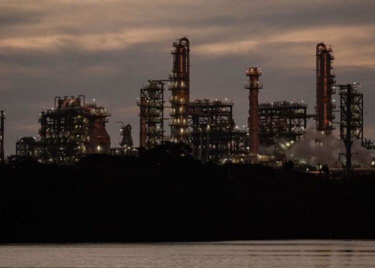 Reportan nuevo incendio en la refinería Dos Bocas a días de la llegada del nuevo director de Pemex