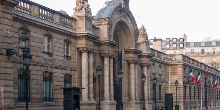 Fiscalía francesa registra el Palacio del Elíseo tras investigación por corrupción