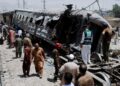 Detona objeto explosivo al interior de un tren en Pakistán; suman 24 muertos y al menos 70 heridos